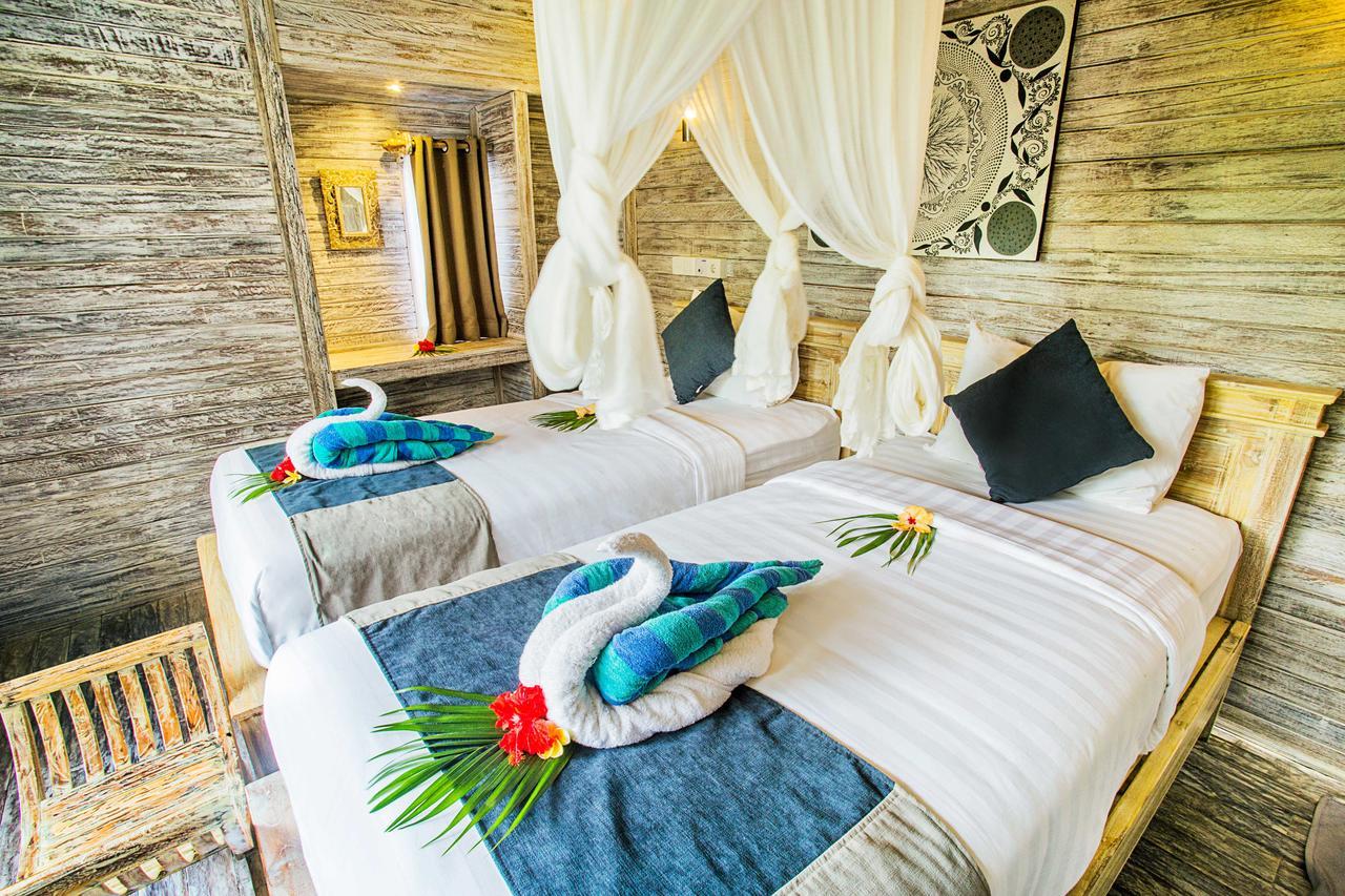 The Syron Huts Lembongan Ξενοδοχείο Εξωτερικό φωτογραφία