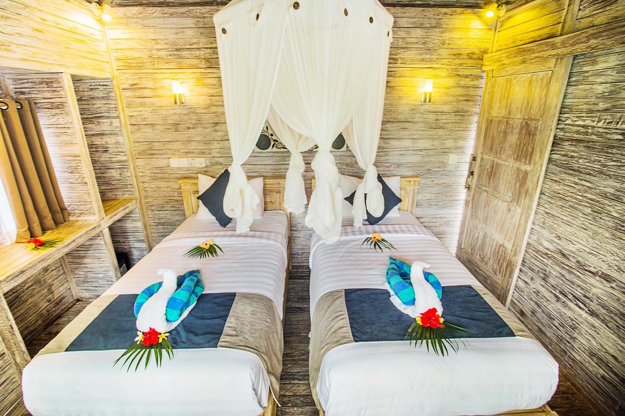 The Syron Huts Lembongan Ξενοδοχείο Εξωτερικό φωτογραφία