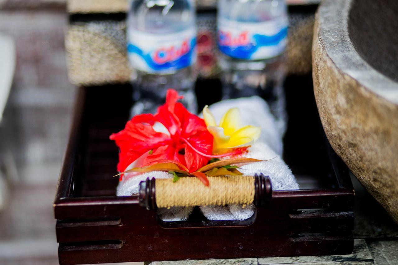 The Syron Huts Lembongan Ξενοδοχείο Εξωτερικό φωτογραφία